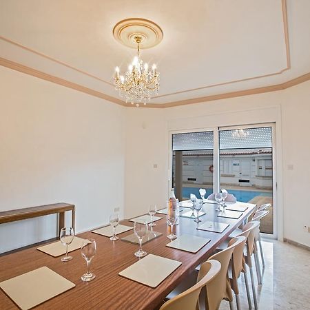 Papas Family Villa Paralimni Exterior photo